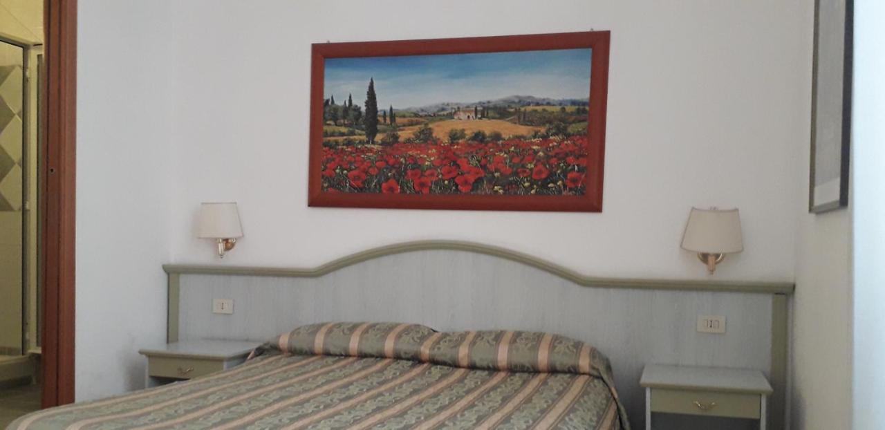 Gioia Guest House ローマ エクステリア 写真